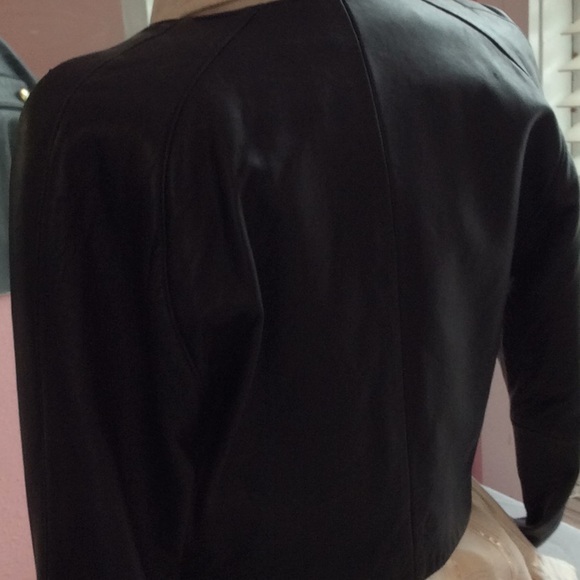 Black leather cropped coat, Vintage - Picture 4 of 8